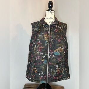 CjBanks | Lightweight Leaf Puffer Vest